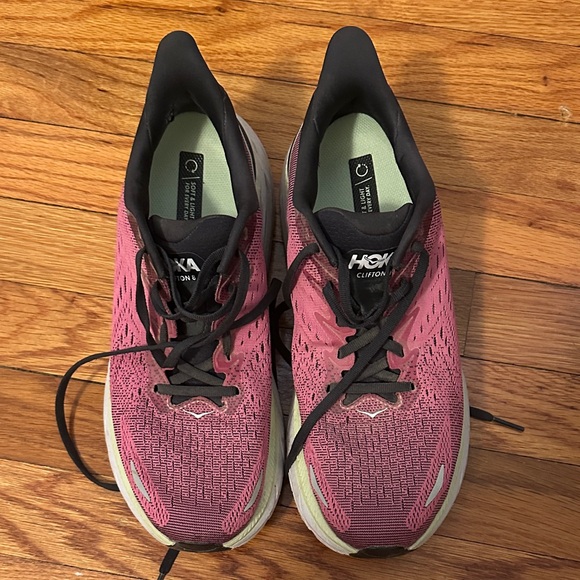 Hoka Women's Clifton 8 running shoes - Picture 2 of 5